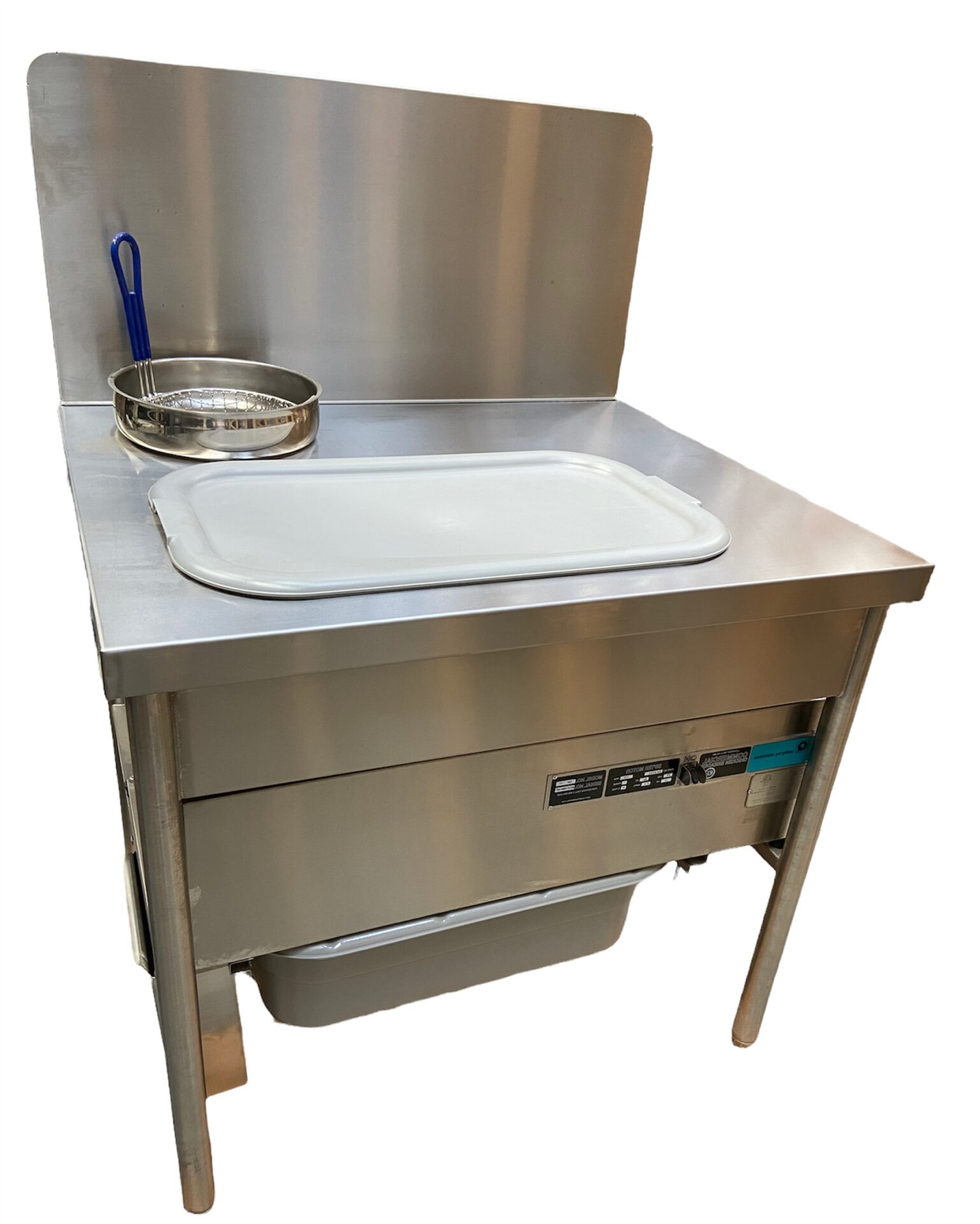 Quality Industries 38"Table w/Sifter&Backpanel,120V RH